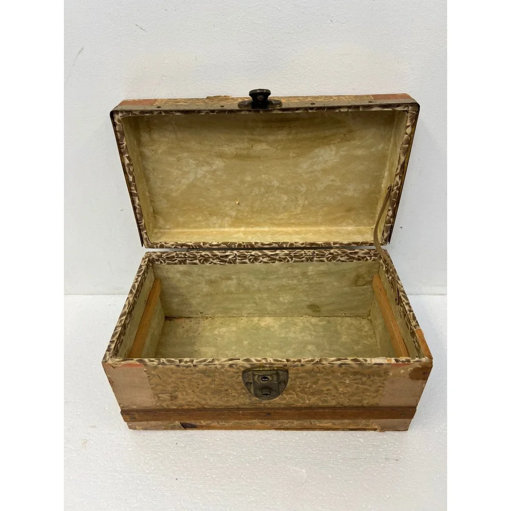 Wood Dollhouse Steamer Trunk Miniature Antique Storage Box Chest SALESMAN SAMPLE